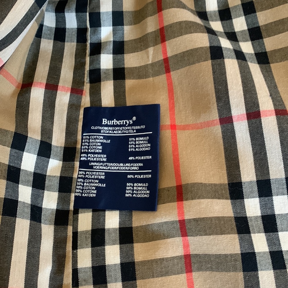 Vintage Burberry Coat with Removable Wool Lining - Picture 10 of 16